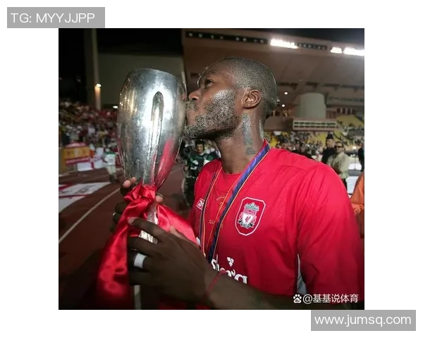 足球明星与摔角的激情碰撞高清壁纸尽享运动魅力与视觉盛宴